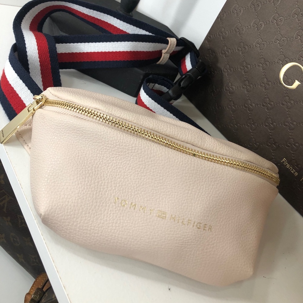 TOMMY HILFIGER BELT BAG
